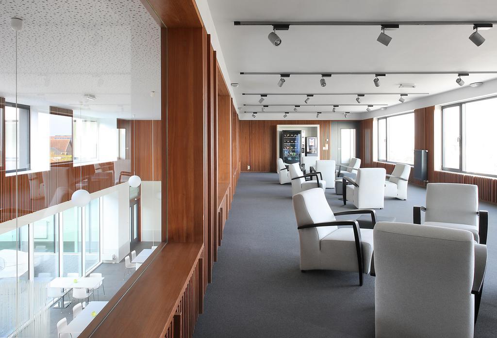 Hotel Middelpunt - Gratis Parking - Ontbijt Inbegrepen! มิดเดิลแกร์เกอ ภายนอก รูปภาพ